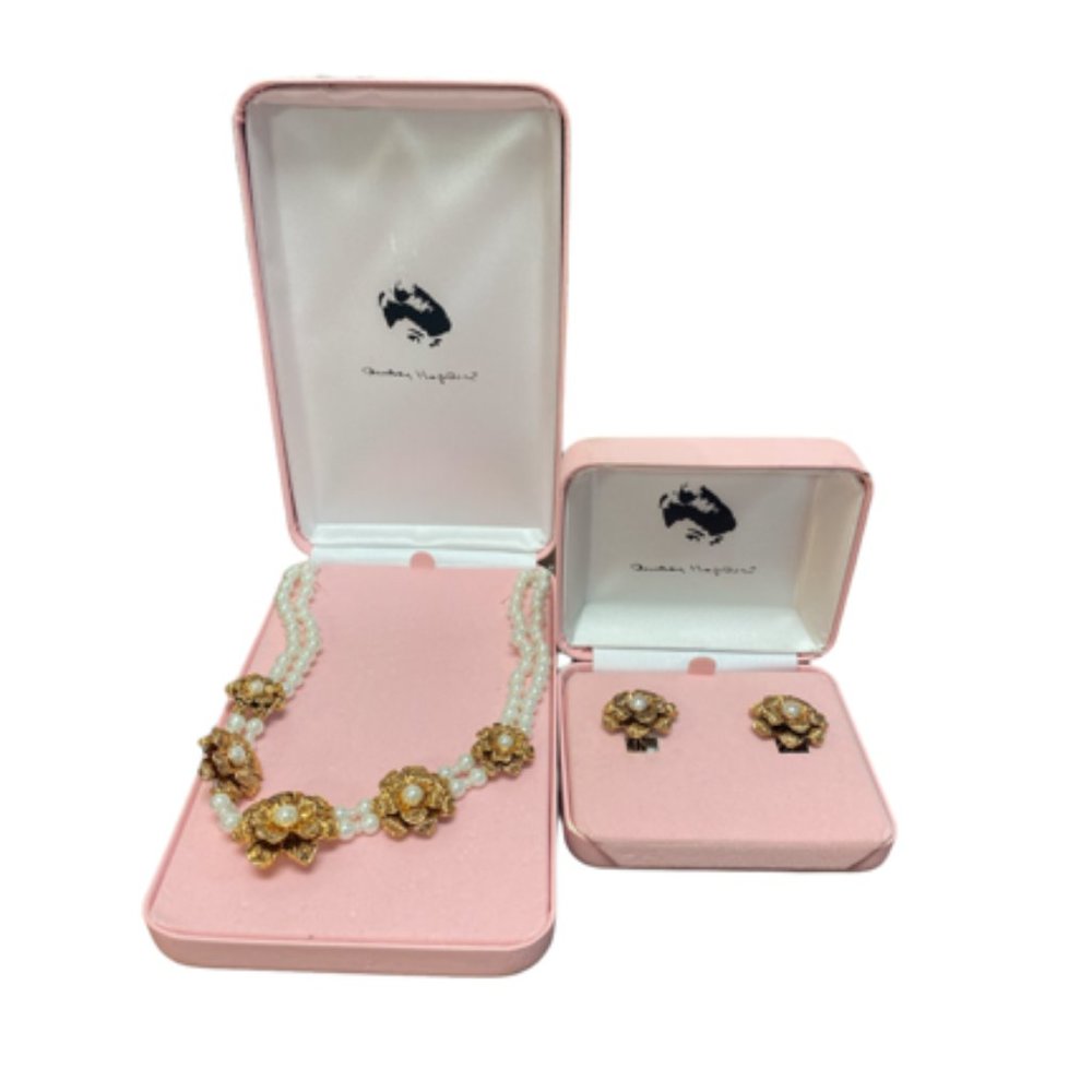Audrey Hepburn Necklace and Clip on Earrings